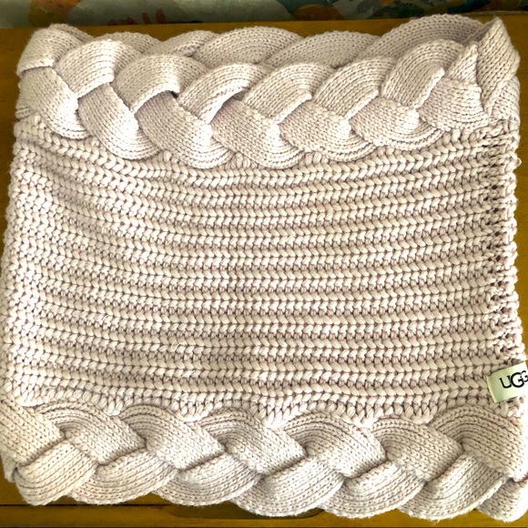 UGG Accessories - Ugg Light Purple Cable Knit Infinity Scarf Chunky Knit Wool Blend